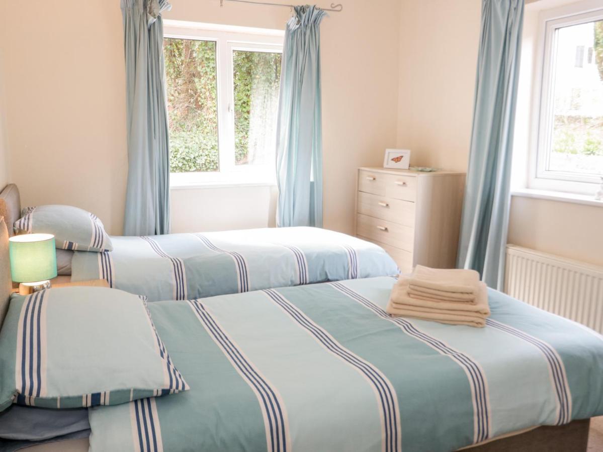 Treetops Colwyn Bay Esterno foto
